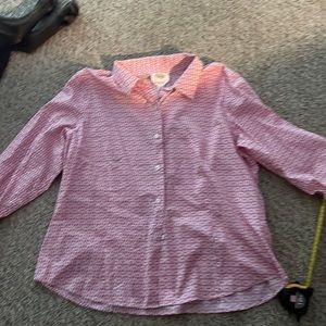 Pink chain pattern button down
